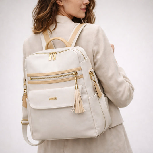 Plecak AURIA Damski Miejski Biały z Kieszenią na Zamek i Regulowanymi Paskami